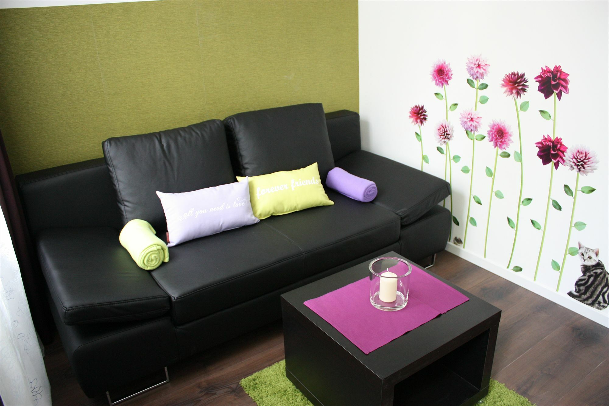 Hotel Govienna Small Modern 2*