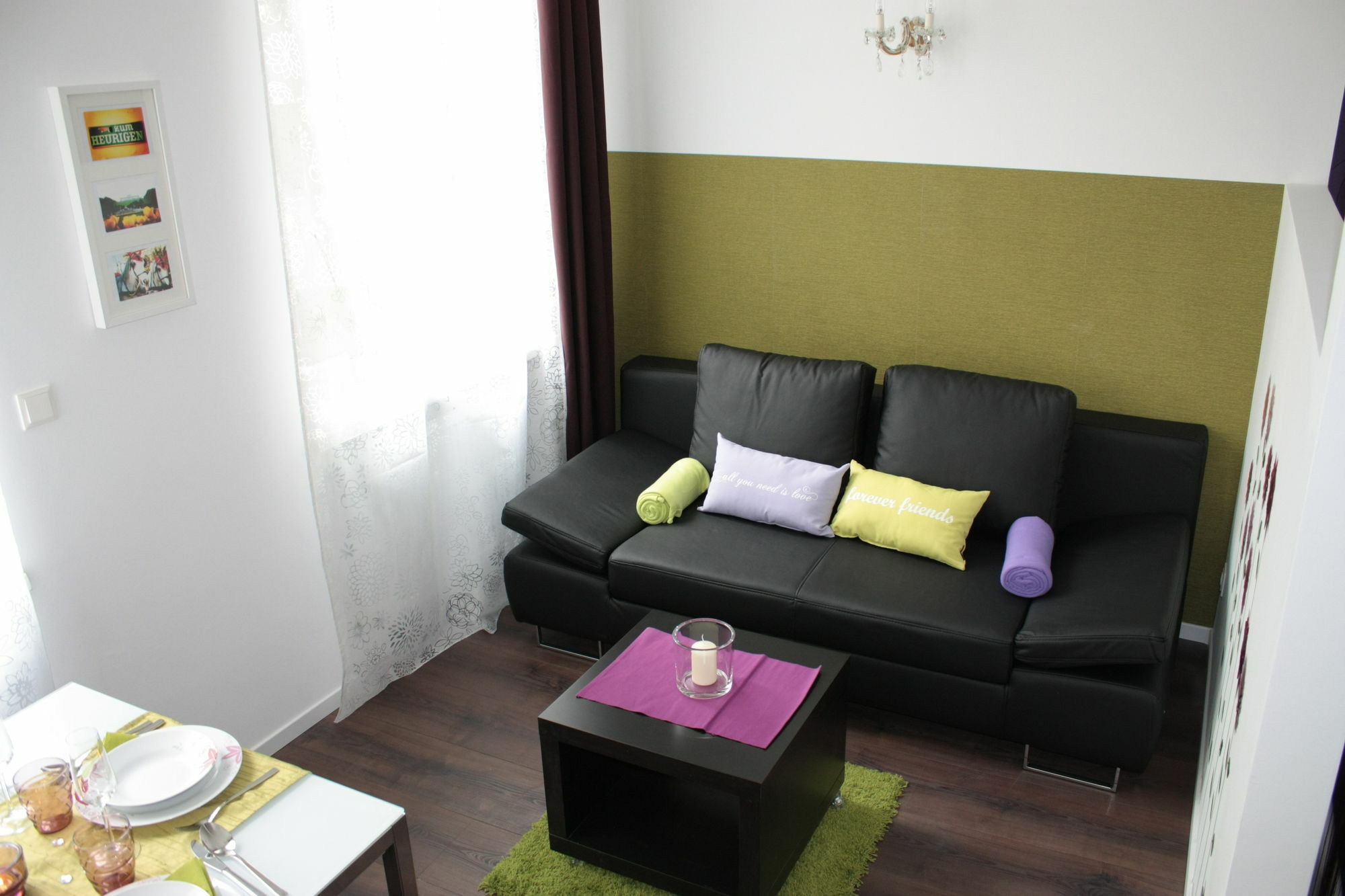 Govienna Small Modern Hotel